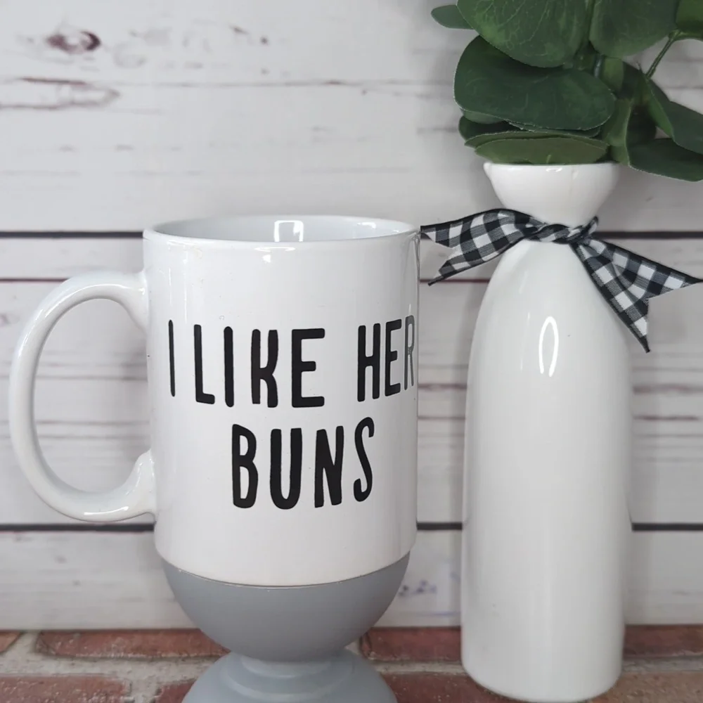 Pair of Guns and Buns Funny Mugs for‎ Couples Husband and Wife Coffee Mugs Gift